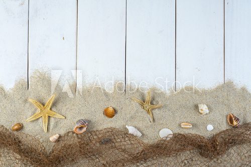 Fototapeta Drewniany tło z białą przestrzenią dla morza i plaży być na wakacjach