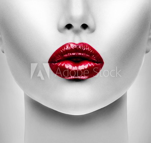 Obraz Sexy czerwone usta. Model piękna kobieta zbliżenie twarzy
