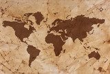 Fototapeta Mapa starego świata na pomarszczony i poplamiony pergamin