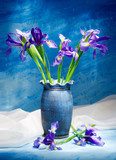 Obraz Kwiaty we flakonie -kompozycja z irysów