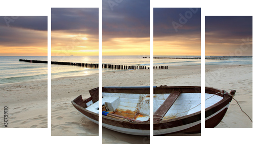 Łódź na pięknej plaży w wschodzie słońca - Obraz pięcioczęściowy, Pentaptyk