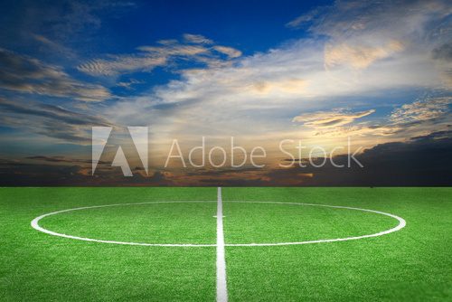 Fototapeta Boisko do piłki nożnej boiska piłkarskiego stadium trawy kreskowej piłki tło