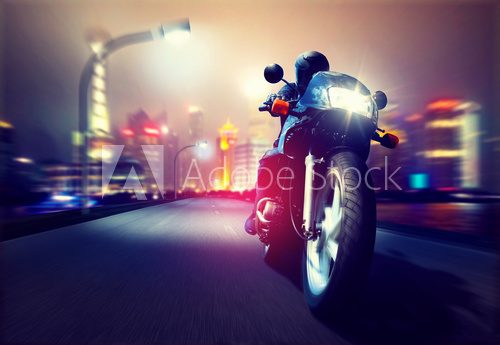 Fototapeta Motocykl przed Skyline