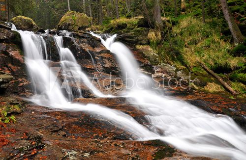 Fototapeta piękne wodospady Rissloch w Bawarskim Lesie-Niemcy