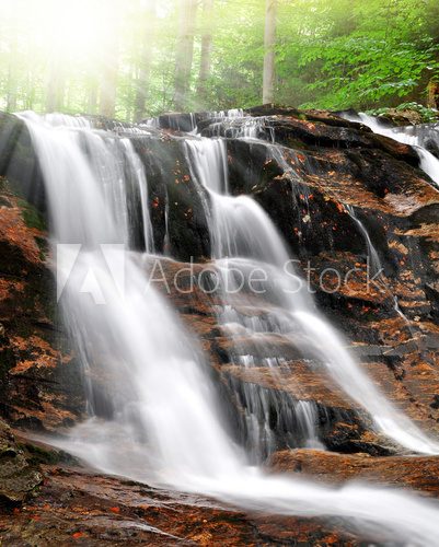 Fototapeta piękne wodospady w Bawarskim Lesie-Niemcy