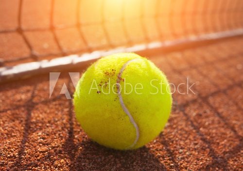 Fototapeta piłka tenisowa na korcie tenisowym