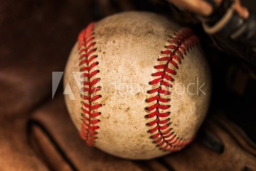 Fototapeta Rękawica baseballowa z piłką