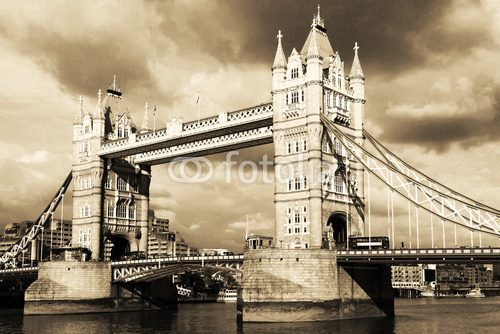 Fototapeta Rocznika widok Basztowy most, Londyn. Sepia toned.