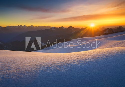 Fototapeta Śnieg, słońce i wysokie góry