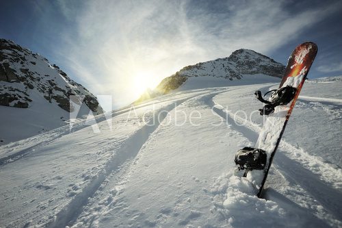 Fototapeta Snowboard w górach