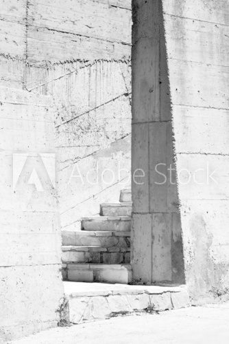 Fototapeta Streszczenie fragment architektury przemysłowej ze schodów