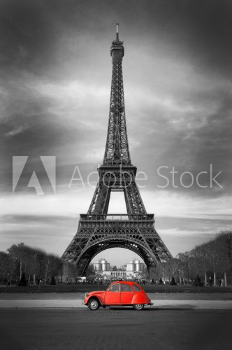 Fototapeta Wieża Eiffla i czerwony samochód - Paryż