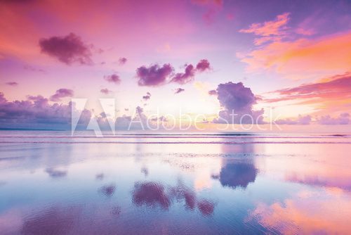 Fototapeta Zachód słońca nad morzem na Bali