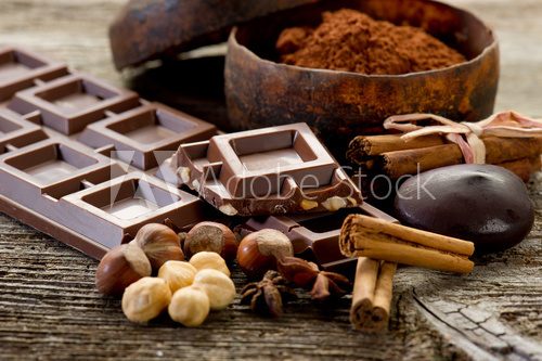 Obraz czekolada ze składnikami-czekoladą i składnikami
