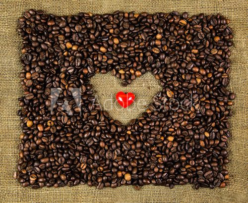 Obraz Małe serce na ziarna kawy
