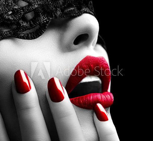 Obraz Piękna kobieta z czarnej koronki maska ​​nad jej oczami