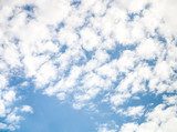 Fototapeta Chmura w niebieskim niebie