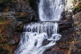 Fototapeta Jesień wodospad w górach