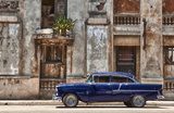 Fototapeta Kubańska dzielnica - stylowe auto