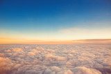 Fototapeta Latające nad chmurami. widok z samolotu