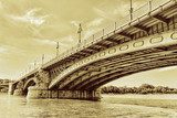 Fototapeta Odnowiony most Margit w Budapeszcie