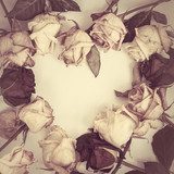 Fototapeta Rama martwych róż w formie serca