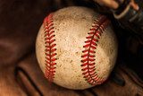 Fototapeta Rękawica baseballowa z piłką