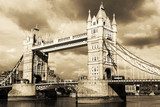 Fototapeta Rocznika widok Basztowy most, Londyn. Sepia toned.