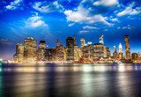 Fototapeta Spektakularny widok zachÃ³d sÅ,oÅ "ca dolnym Manhattan skyline z Brooklyn