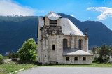 Fototapeta Spokój górskiego kościoła