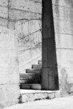 Fototapeta Streszczenie fragment architektury przemysłowej ze schodów