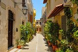Fototapeta Typowa wąska ulica w mieście Rethymno, Crete, Grecja