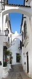 Fototapeta ulica andaluzyjska w kompleksie architektonicznym pueblo espanol in b