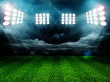 Fototapeta Wieczorny blask na stadionowej murawie