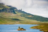 Fototapeta Zielony krajobraz Szkocji. Za Starym Storrem