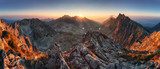Fototapeta Zmierzch panoramy natury jesieni górski krajobraz, Sistani
