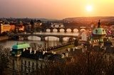 Obraz Panoramiczny widok na Most Karola i zachodem słońca Prague lights.