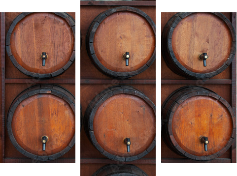 stoiska beczek z winem - Obraz trzyczęściowy, Tryptyk