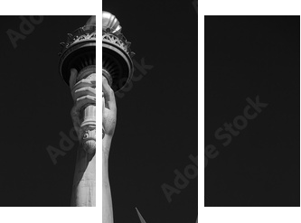 Statua Wolności, czarno-białe z czarnym niebem w Nowym Jorku - Obraz trzyczęściowy, Tryptyk