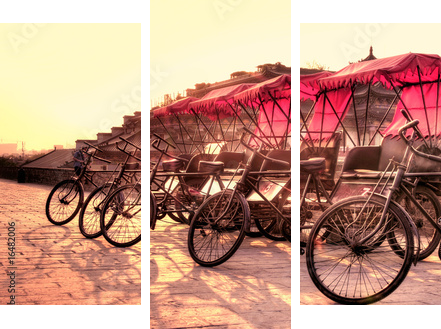 Xi'an / China - Mur miasta z rowerami - Obraz trzyczęściowy, Tryptyk