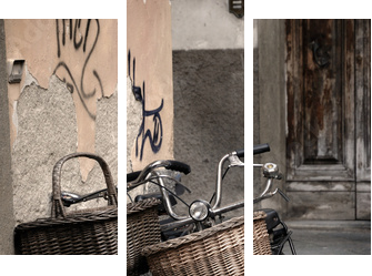 Włoscy w starym stylu bicykle w Lucca, Tuscany - Obraz trzyczęściowy, Tryptyk
