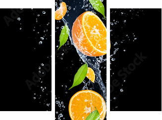 Pomarańcze w wodnym pluśnięciu, odosobnionym na czarnym tle - Obraz trzyczęściowy, Tryptyk