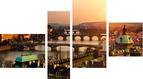 Panoramiczny widok na Most Karola i zachodem słońca Prague lights. - Obraz czteroczęściowy, Fortyk