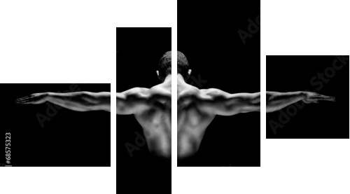 zdrowy muskularny mężczyzna z rękami wyciągniętymi na białym tle - Obraz czteroczęściowy, Fortyk