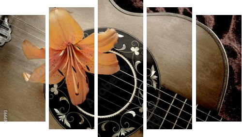 Nostalgia z rocznika gitara i lilia - Obraz pięcioczęściowy, Pentaptyk