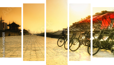 Xi'an / China - Mur miasta z rowerami - Obraz pięcioczęściowy, Pentaptyk