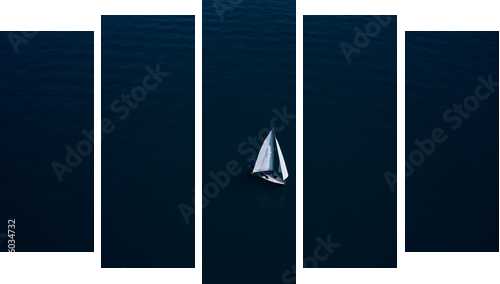 Dryfująca łódź - samotny rejs - Obraz pięcioczęściowy, Pentaptyk