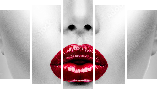 Sexy czerwone usta. Model piękna kobieta zbliżenie twarzy - Obraz pięcioczęściowy, Pentaptyk