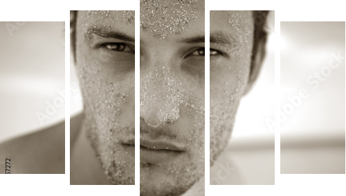 Portret odważny człowiek z piasku na twarzy - Obraz pięcioczęściowy, Pentaptyk